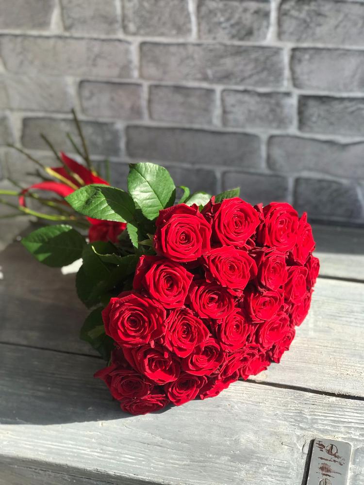 Букет Красные розы Фридом в Чехове