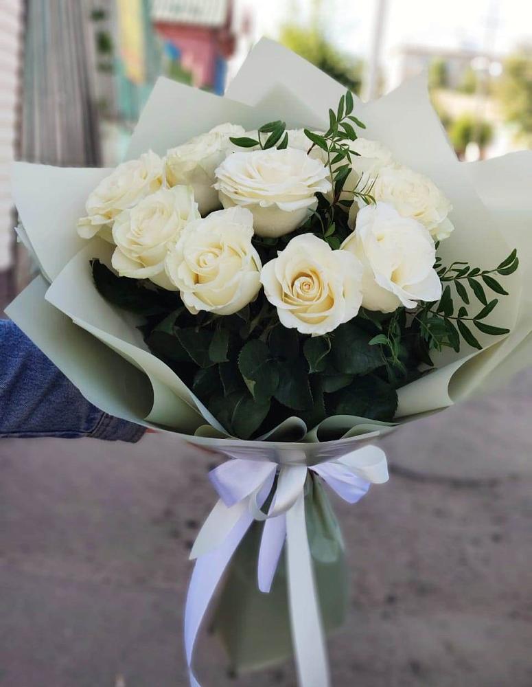 Белые розы Проуд в Чехове Букет Белые розы Проуд в Чехове