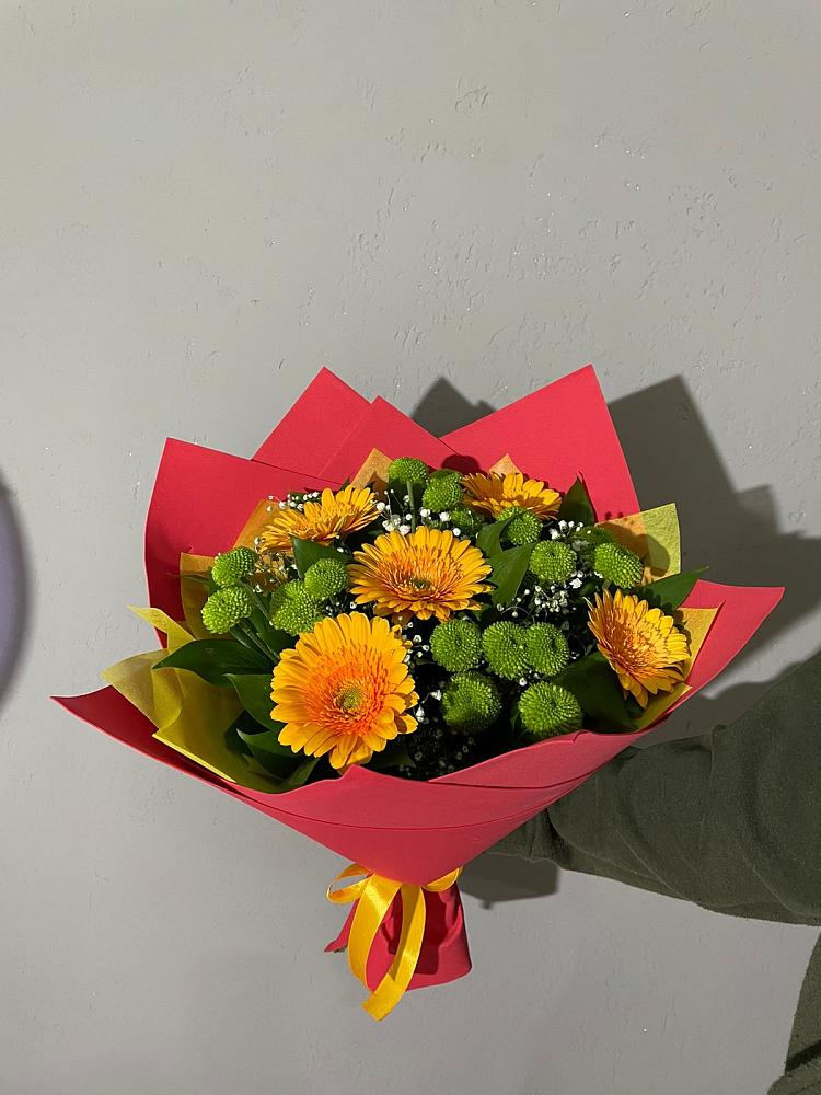 Букет восход солнца в Чехове Букет цветов из: Герберы и Хризантемы в Чехове