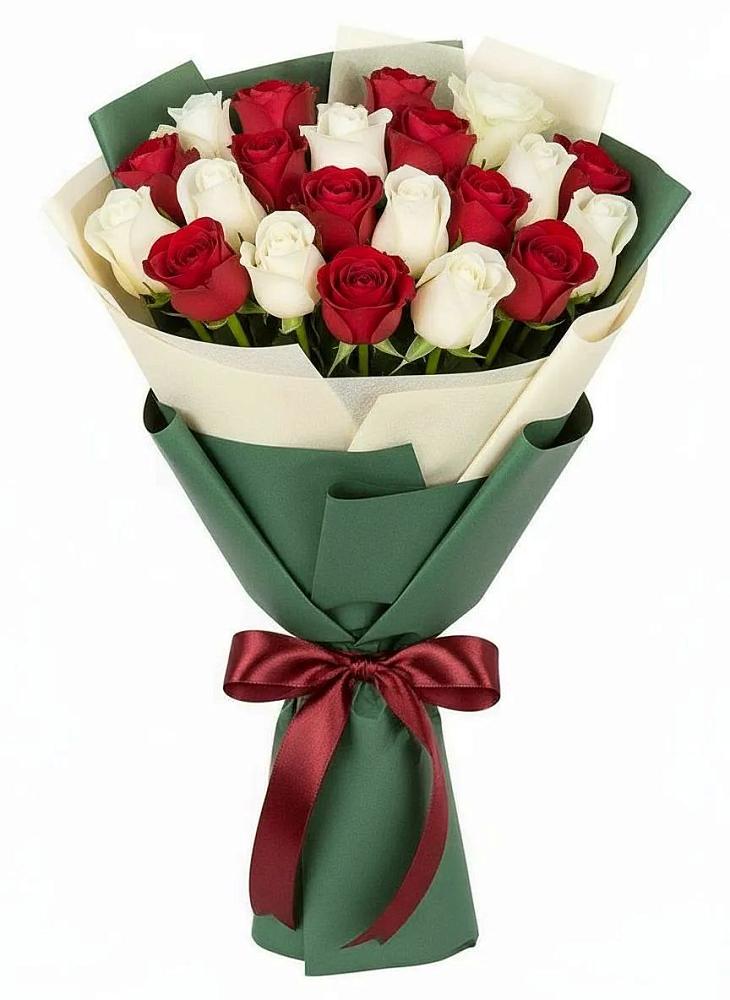 Букет Микс из красных и белых роз в Чехове