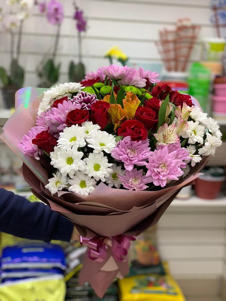 Букет салют цветов в Чехове Букет цветов из: Розы, Хризантемы и Альстромерии в Чехове