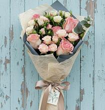 Букет нежный и розовый в Чехове Букет цветов из:  Розы в Чехове