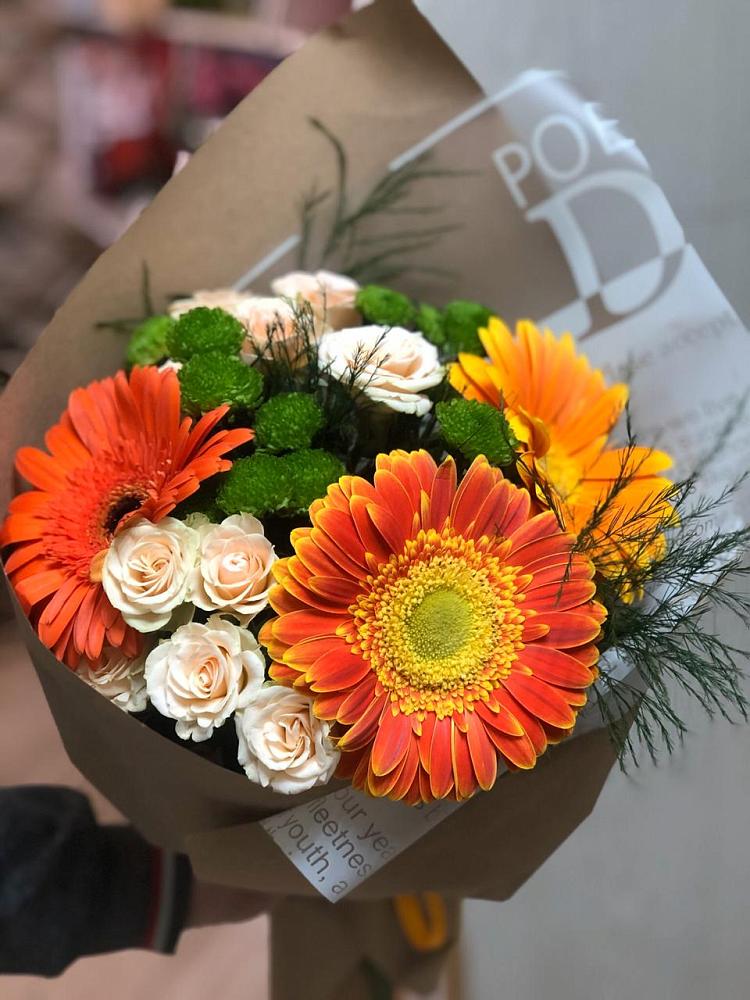 Букет желтый закат в Чехове Букет цветов из: Герберы, Хризантемы и Розы в Чехове