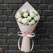 Букет Белые кустовые розы #REPLACE_PRED# Чехове Букет цветов из:  Розы #REPLACE_PRED# Чехове