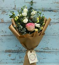 Букет цветов из:  Розы и Лизиантусы в Чехове